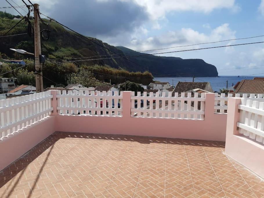 Casa Da Ribeira - Mosteiros モステイロス エクステリア 写真