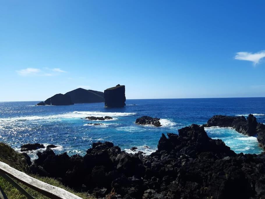Casa Da Ribeira - Mosteiros モステイロス エクステリア 写真